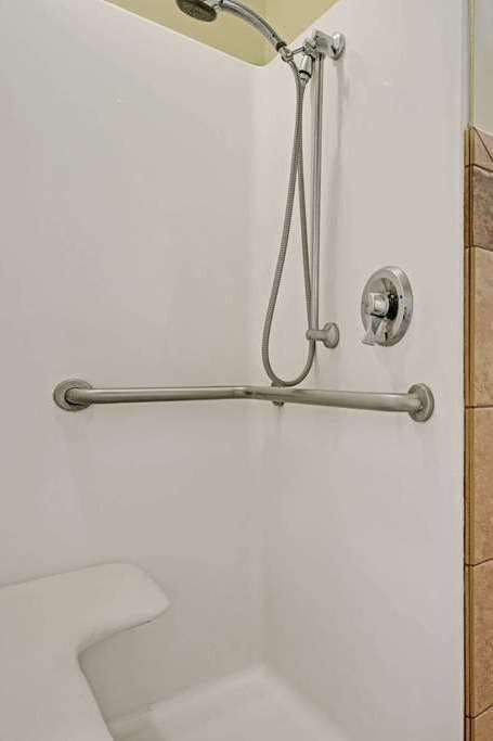 Hotel Super 8 by Wyndham Rogers Minnesota photo 3