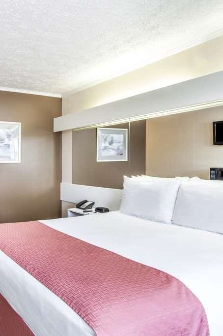 Hotel Microtel Inn & Suites by Wyndham Wilson photo 1