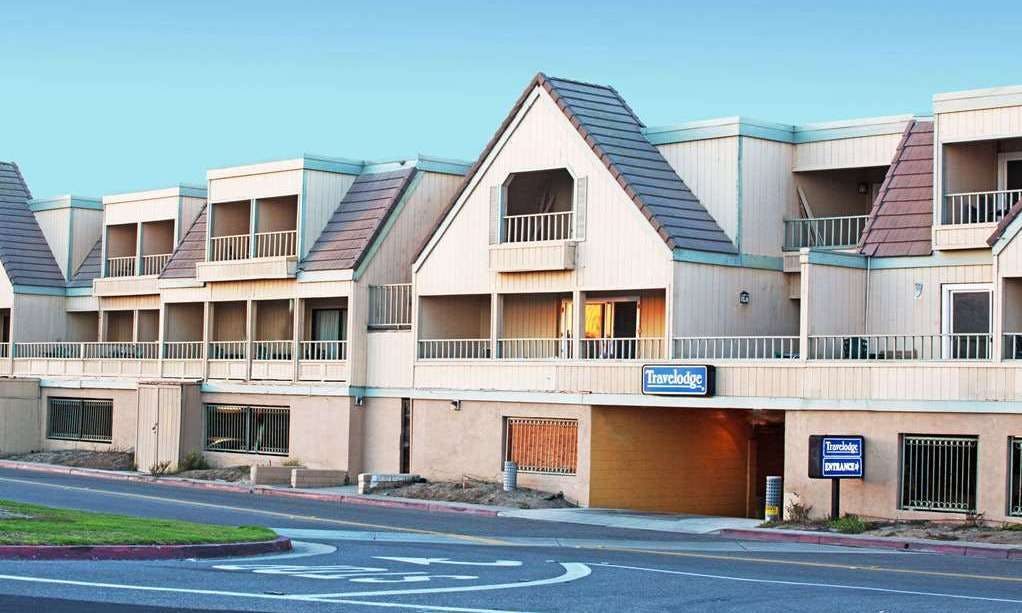 Travelodge by Wyndham Sunset-Huntington Beach Ocean Front