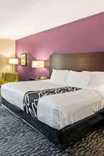 Hotel La Quinta Inn & Suites by Wyndham Houston - Magnolia photo 1