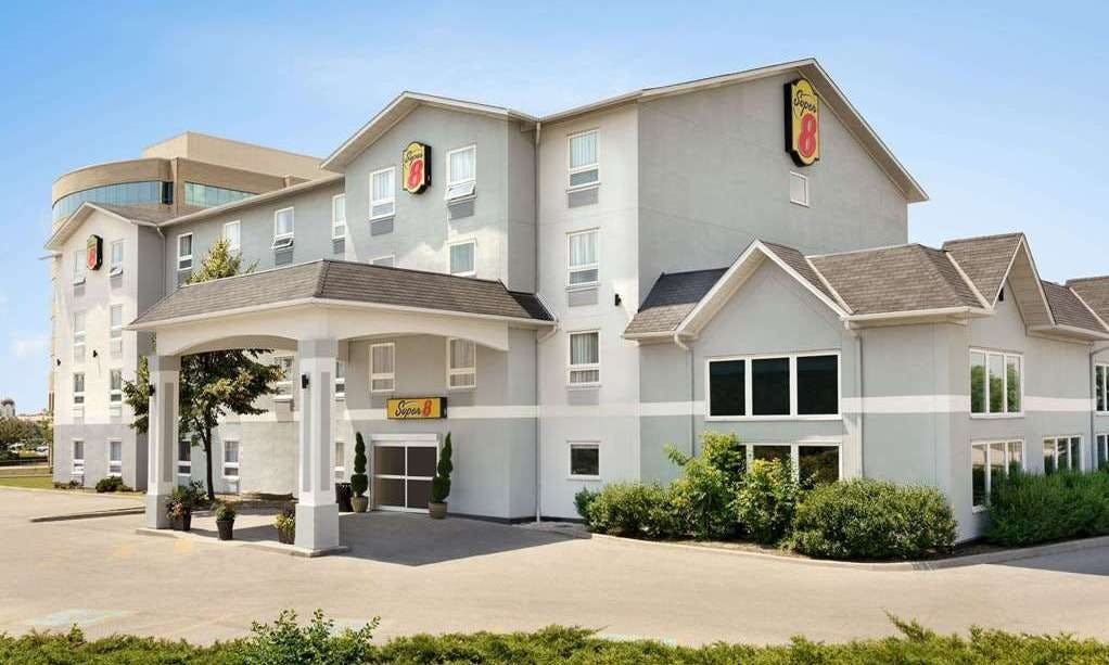 Super 8 by Wyndham Ajax/Toronto On