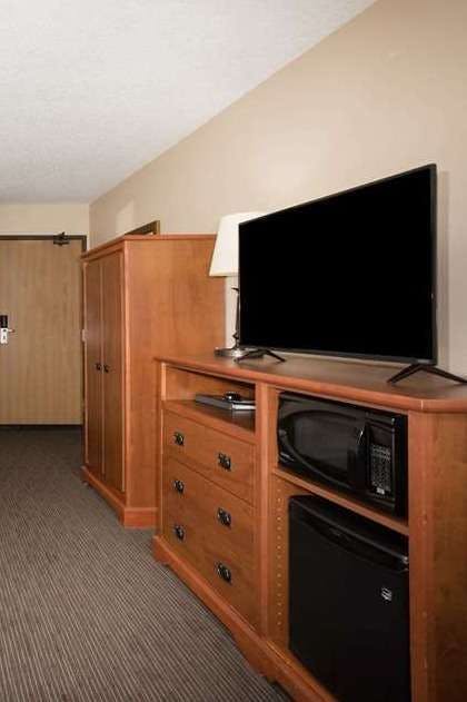Hotel AmericInn by Wyndham Sioux City photo 3