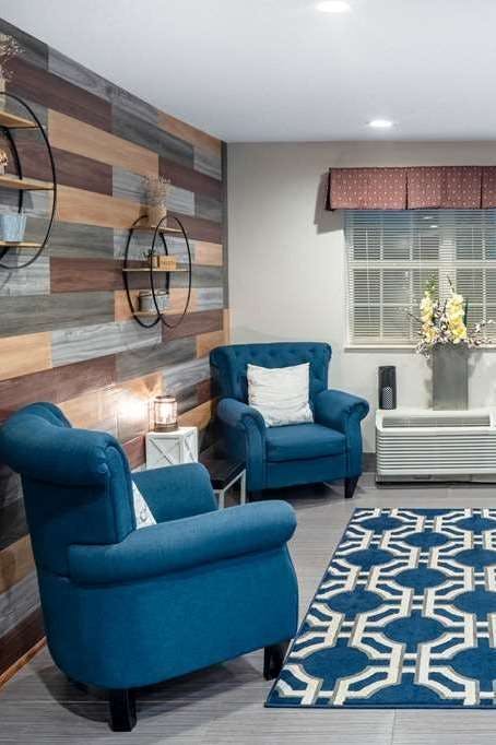 Hotel Microtel Inn & Suites by Wyndham Columbus North photo 5