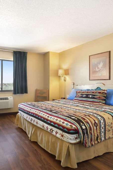 Hotel Super 8 by Wyndham Las Vegas photo 2