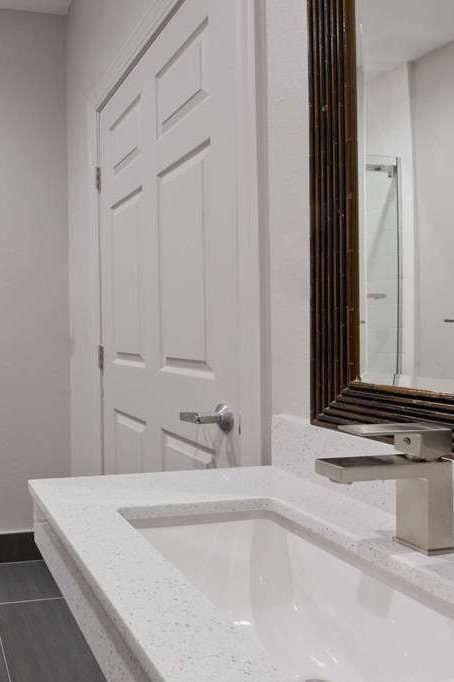 Hotel Baymont by Wyndham Bryan College Station photo 4