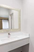 Hotel Baymont Bryan College Station photo 3