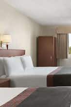 Hotel DI Conf Ctr - Bridgewater photo 2