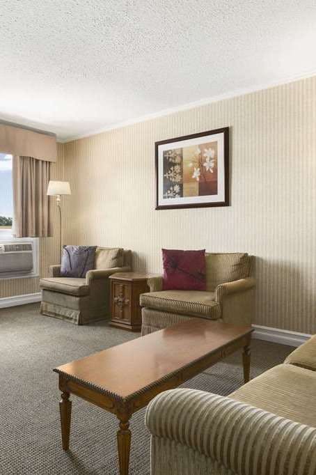 Hotel Days Inn by Wyndham Bridgewater Conference Center photo 4