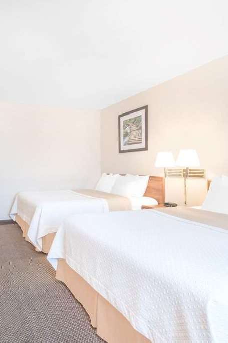 Hotel Days Inn by Wyndham West Rapid City photo 2