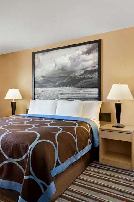 Hotel Super 8 by Wyndham Big Timber photo 1