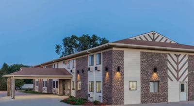 Super 8 by Wyndham Madison