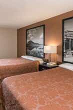 Hotel Super 8 by Wyndham Madison photo 1