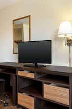 Hotel Super 8 by Wyndham Waco University Area photo 2