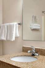 Hotel Super 8 by Wyndham Waco University Area photo 5
