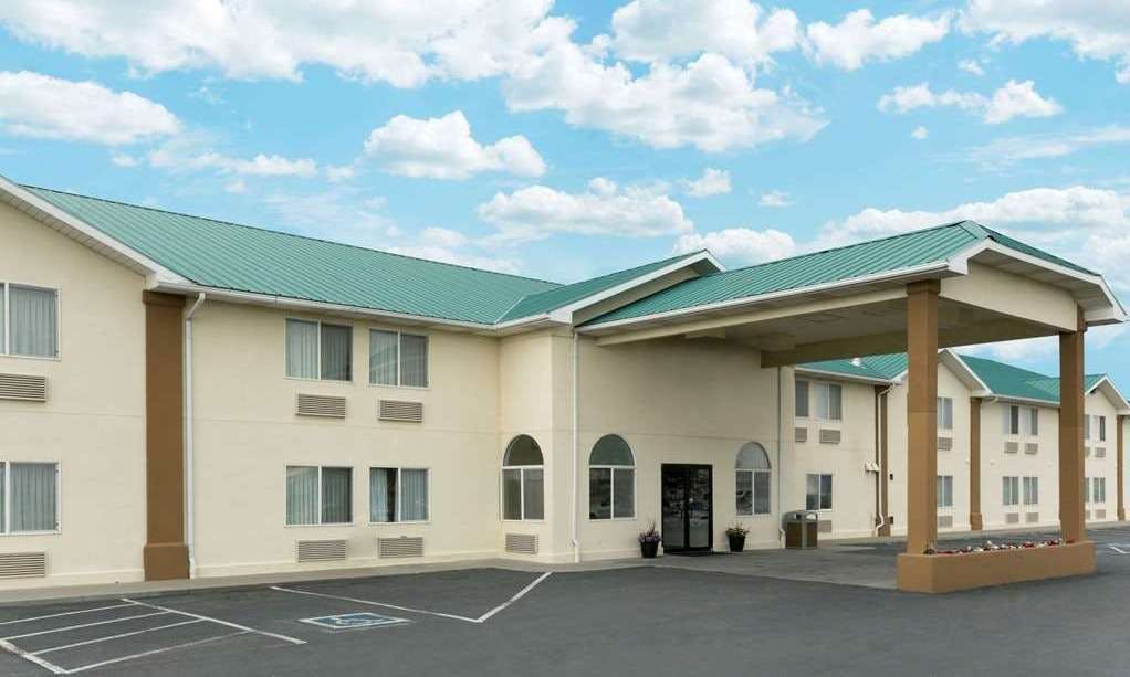 Super 8 by Wyndham Green River