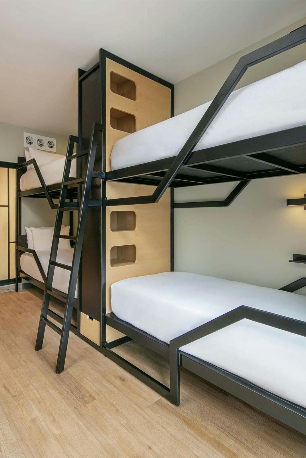 Hotel Moxy Brooklyn Williamsburg - Quad Bunk photo 1