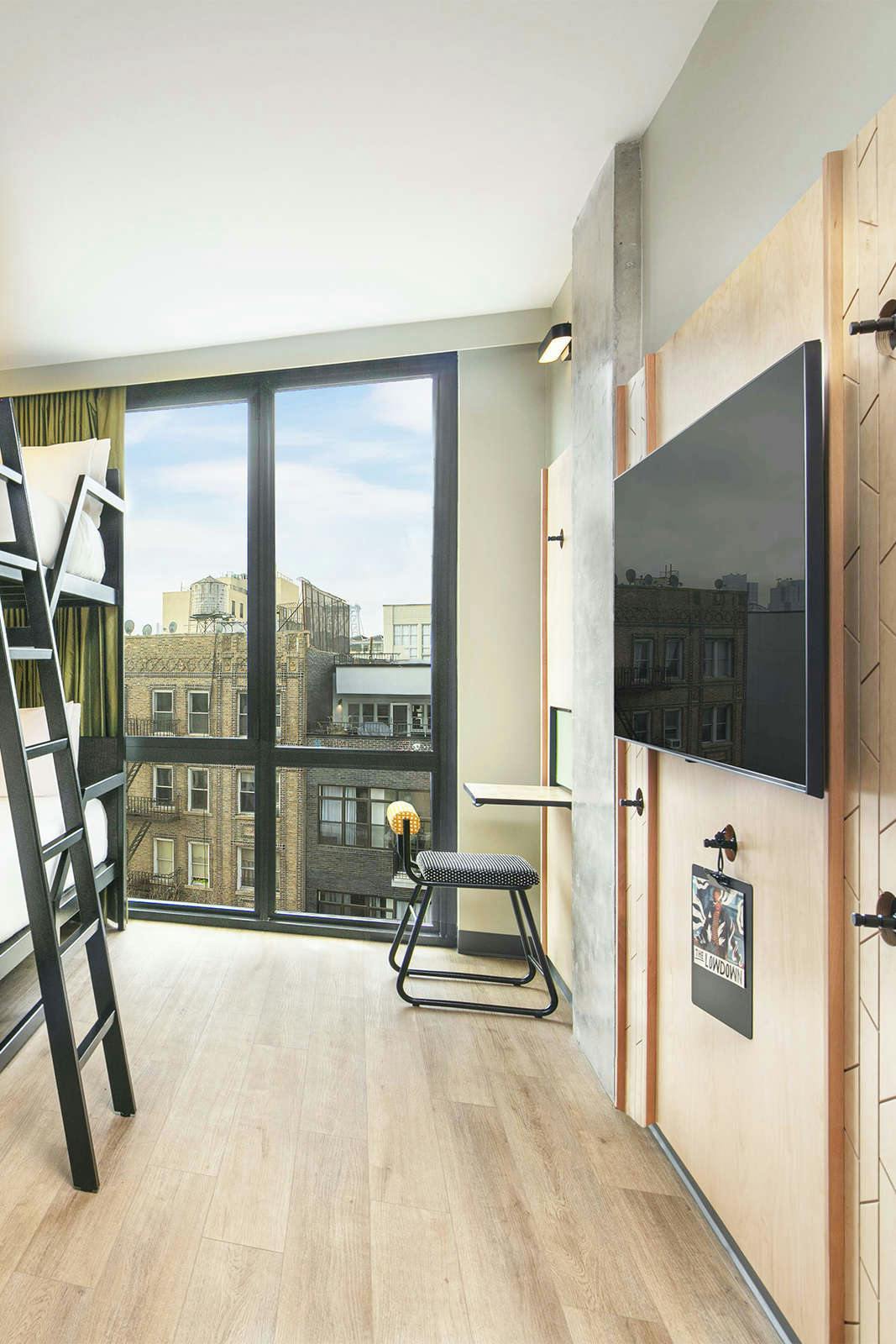 Hotel Moxy Brooklyn Williamsburg - Quad Bunk photo 3