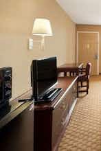 Hotel Super 8 by Wyndham San Antonio/Riverwalk Area photo 3