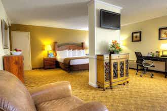 Hotel Village Inn Clemmons Trademark photo 3