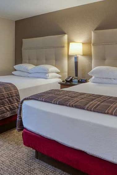 Hotel Drury Inn and Suites St Louis Fairview Heights photo 2