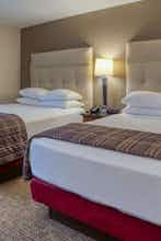 Hotel Drury Inn and Suites St Louis Fairview Heights photo 2