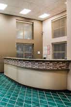 Hotel Super 8 by Wyndham Sevierville Riverside photo 2