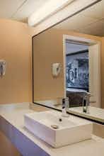 Hotel Super 8 by Wyndham Sevierville Riverside photo 3