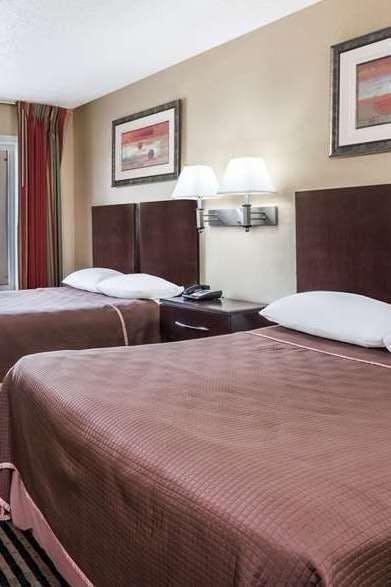 Hotel Howard Johnson by Wyndham Rocky Hill photo 4