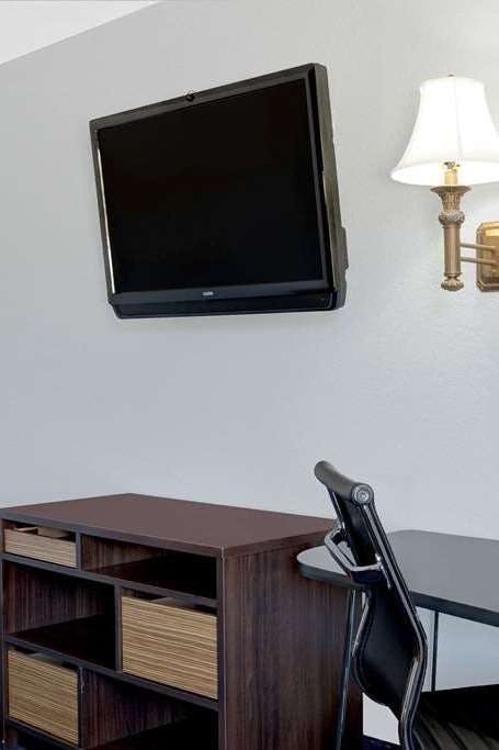 Hotel Super 8 by Wyndham Dumas TX photo 4