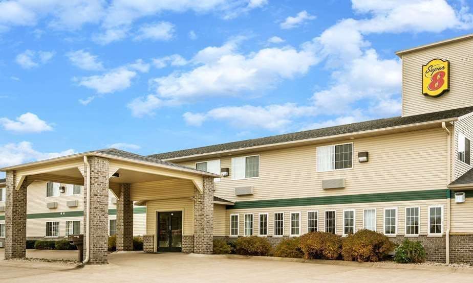 Super 8 by Wyndham Neillsville WI