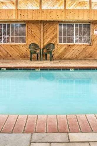 Hotel Super 8 by Wyndham Neillsville WI photo 5