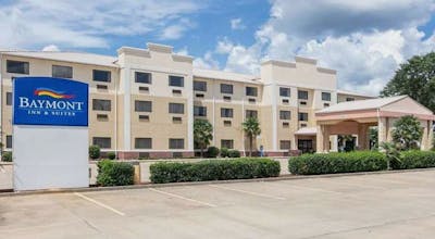 Baymont by Wyndham McComb