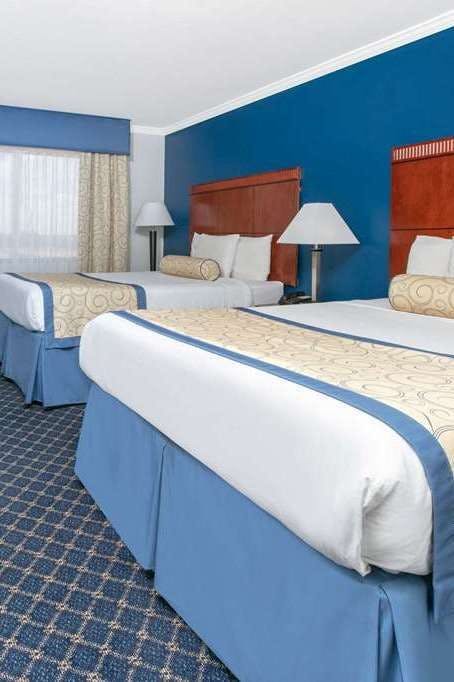 Hotel Baymont by Wyndham McComb photo 1