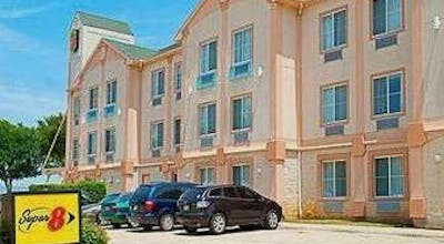 Super 8 by Wyndham Irving/DFW Apt/North