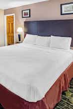 Hotel Travelodge by Wyndham Great Barrington Berkshires photo 2