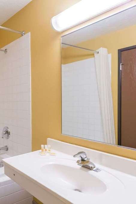 Hotel Days Inn by Wyndham Vernal photo 3