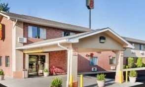Super 8 Munfordville KY