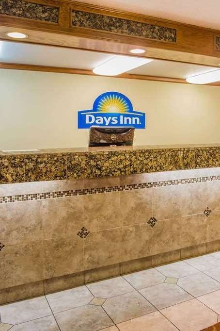 Hotel Days Inn by Wyndham Yakima photo 4