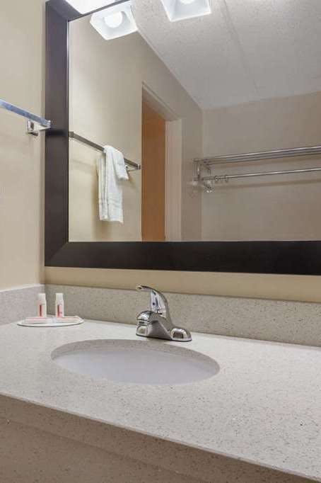 Hotel Days Inn by Wyndham Yakima photo 3