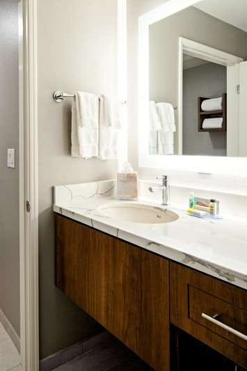 Hotel Staybridge Suites Long Beach Airport photo 5