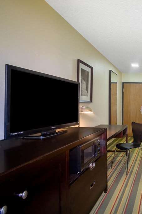 Hotel Super 8 by Wyndham El Dorado photo 3