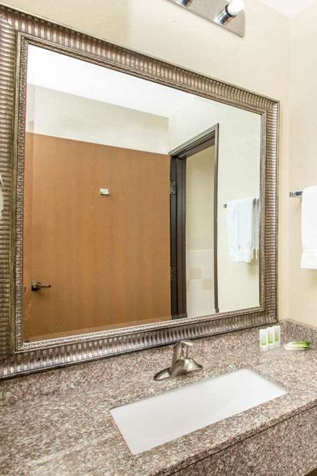 Hotel AmericInn Lincoln North photo 4