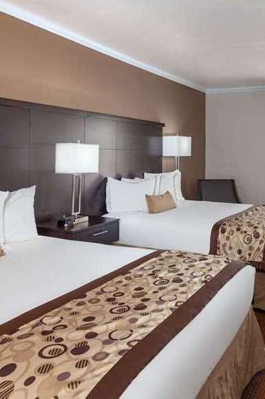 Hotel Ramada by Wyndham Moses Lake photo 1