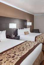 Hotel Ramada by Wyndham Moses Lake photo 1