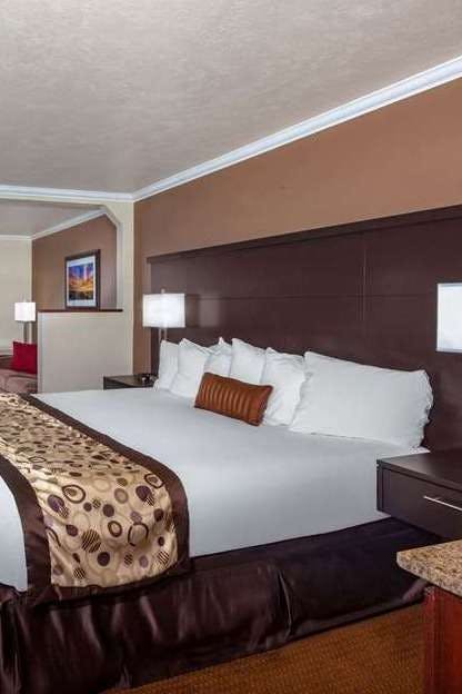 Hotel Ramada by Wyndham Moses Lake photo 2