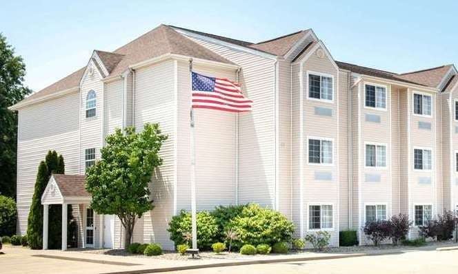 Microtel Springfield