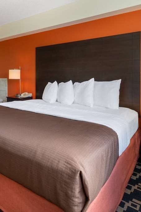 Hotel AmericInn by Wyndham Wausau photo 2