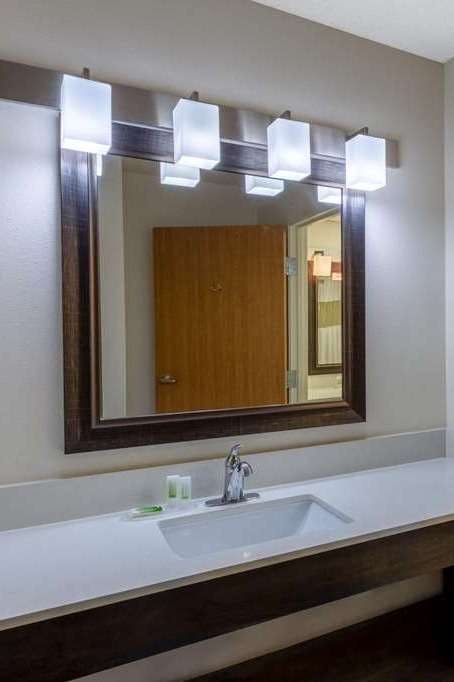 Hotel AmericInn by Wyndham Wausau photo 4