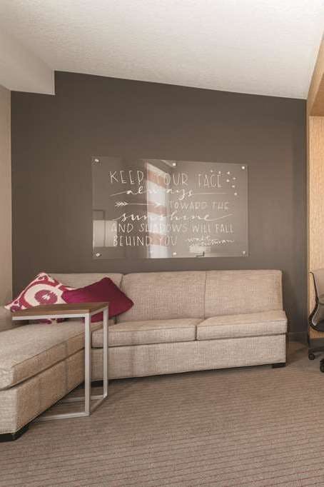 Hotel La Quinta Inn & Suites by Wyndham South Jordan photo 5