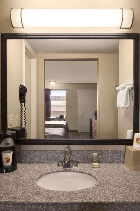 Hotel Super 8 Chattanooga/East Ridge photo 3